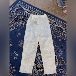 White straight dress pants, perfect condition!